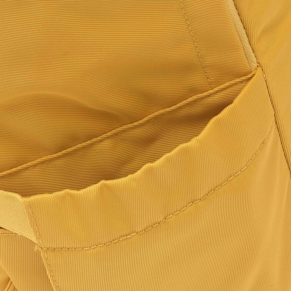 Disney Store Sac à Dos Mickey Mouse Genuine Mousewear Jaune – Image 4