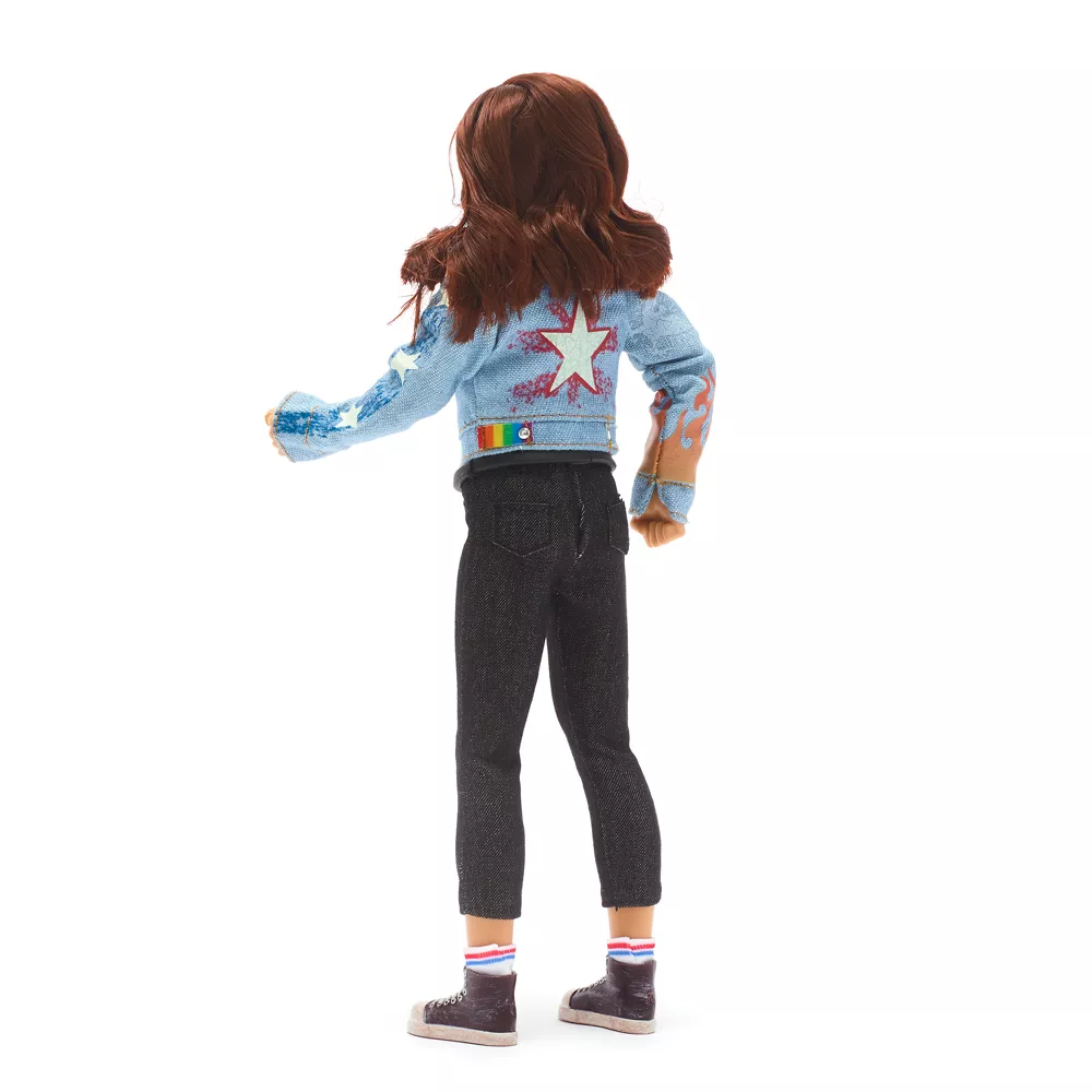 Disney Store Poupée America Chavez En édition Spéciale – Image 5