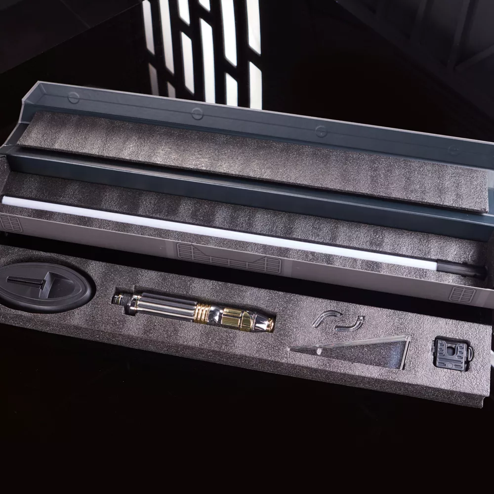 Disney Store Sabre Laser Mace Windu Legacy, Star Wars – Image 6